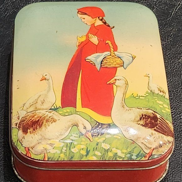 Rare Find Fairy Tale Red Riding Hood Toffee Tin 1940s - Picture 4 of 8